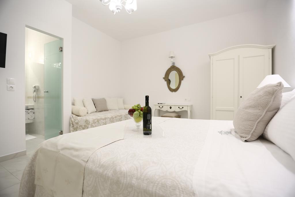 Bed and breakfast The White