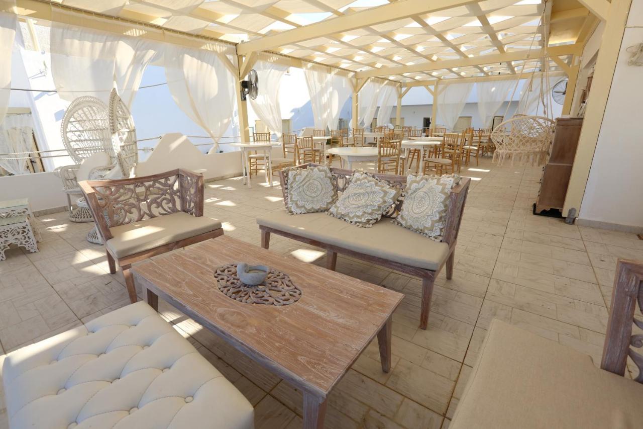 The White Bed and breakfast Adamantas (Milos)